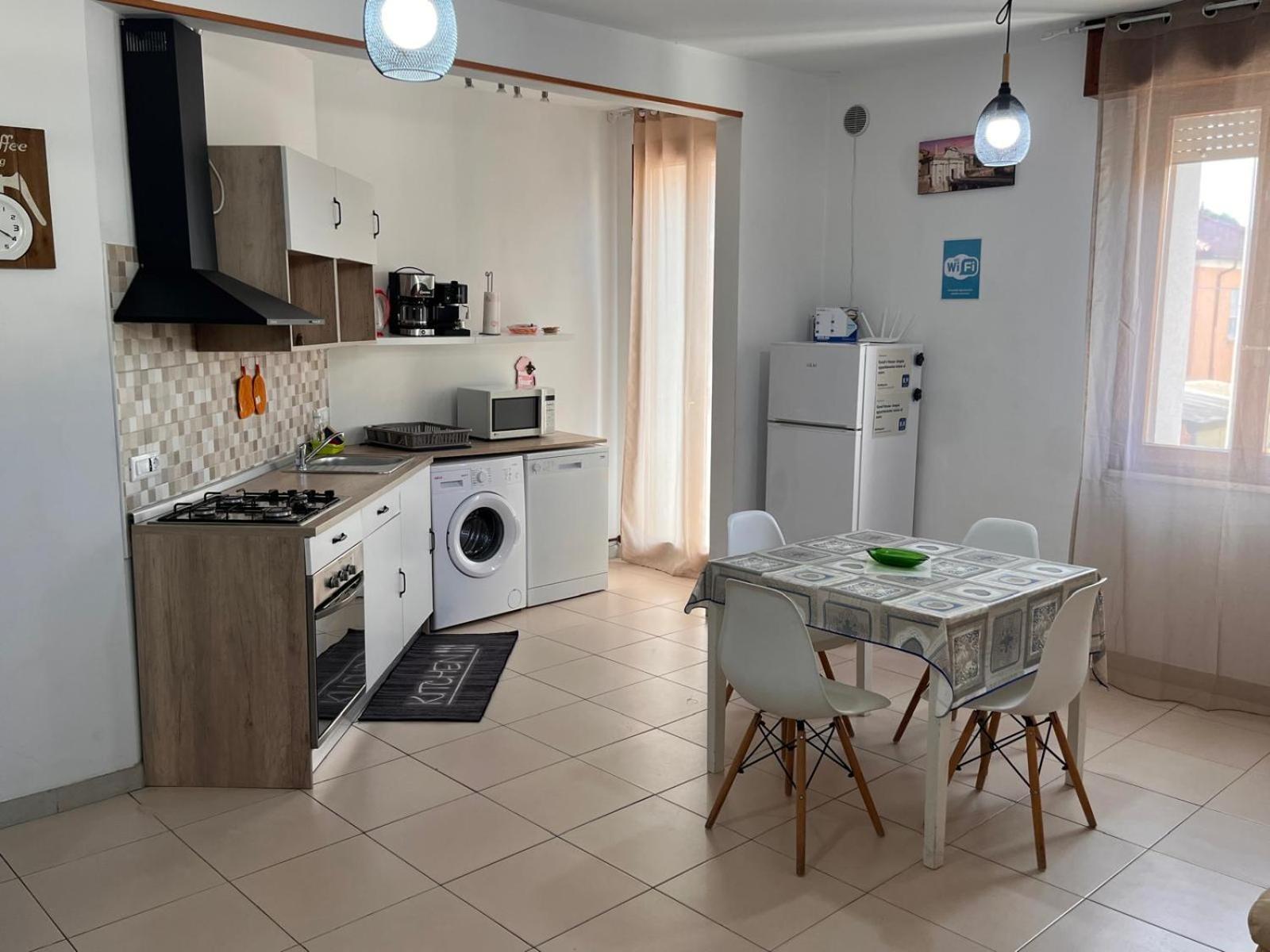 Good House- Ampio Appartamento Vicino Al Mare Rimini Bagian luar foto