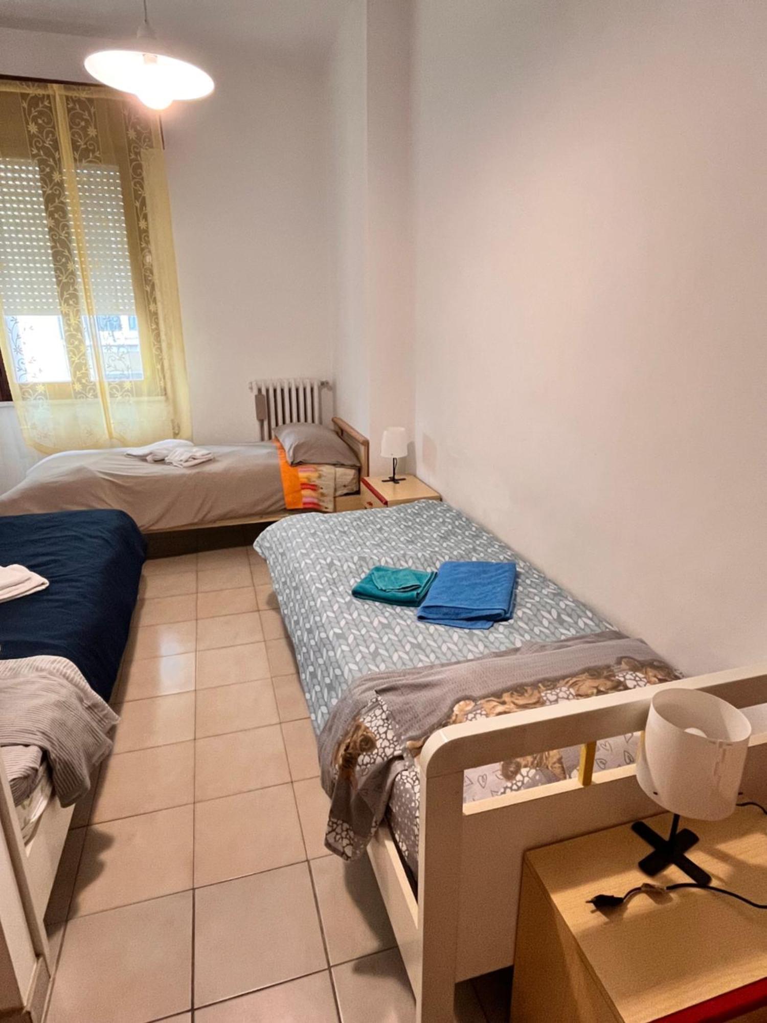 Good House- Ampio Appartamento Vicino Al Mare Rimini Bagian luar foto
